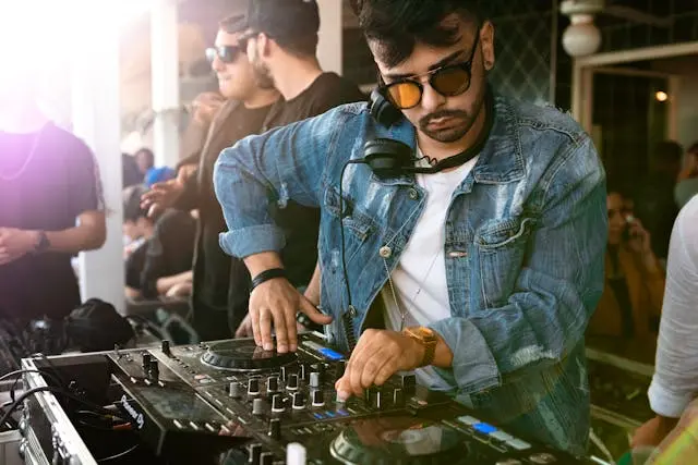 DJ en vivo con pista interactiva