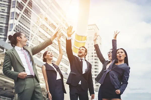 celebrar en equipo, fin de ño corporativo, liderazgo en equipo