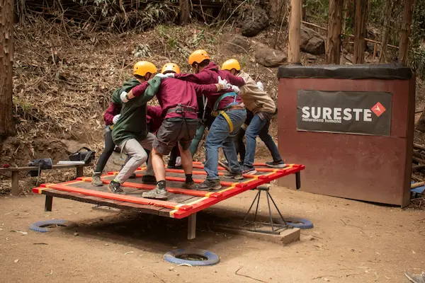 Escucha activa en actividades al aire libre